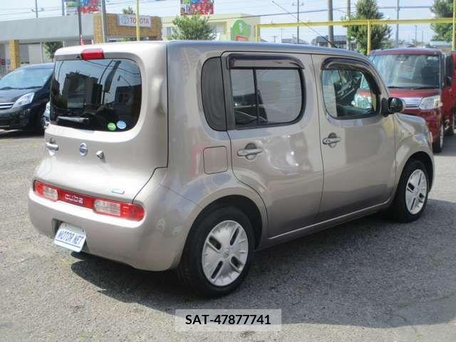 Nissan CUBE 2013-10 358413-10