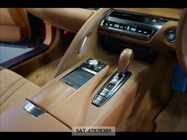 Lexus LC 2017-07 253558-11