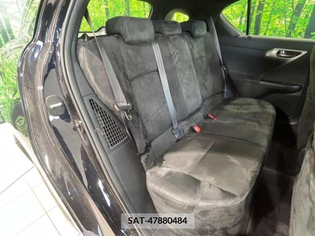 Lexus CT 2011-12 353927-9