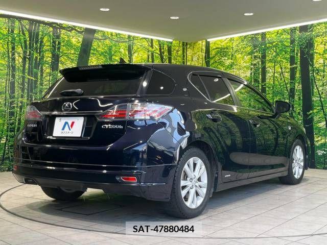 Lexus CT 2011-12 353927-17
