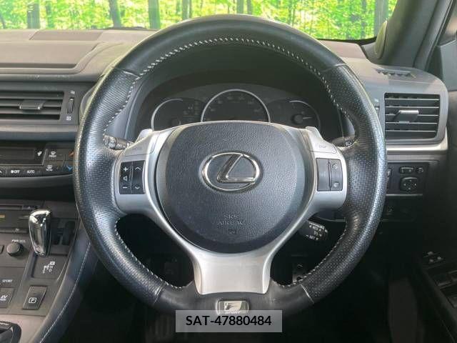 Lexus CT 2011-12 353927-11