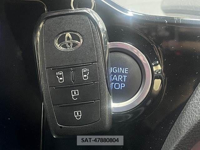 Toyota VOXY 2022-03 370396-3
