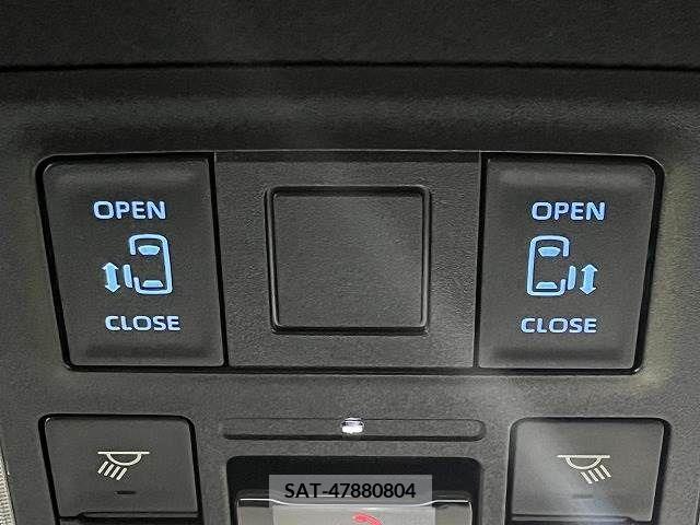 Toyota VOXY 2022-03 370396-5