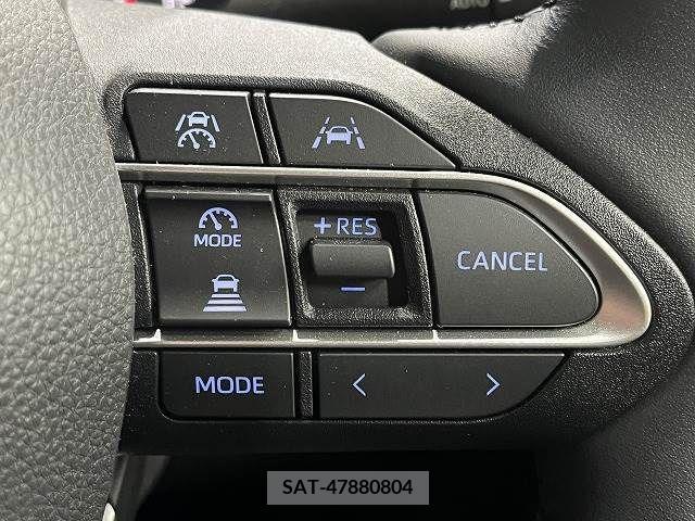 Toyota VOXY 2022-03 370396-4