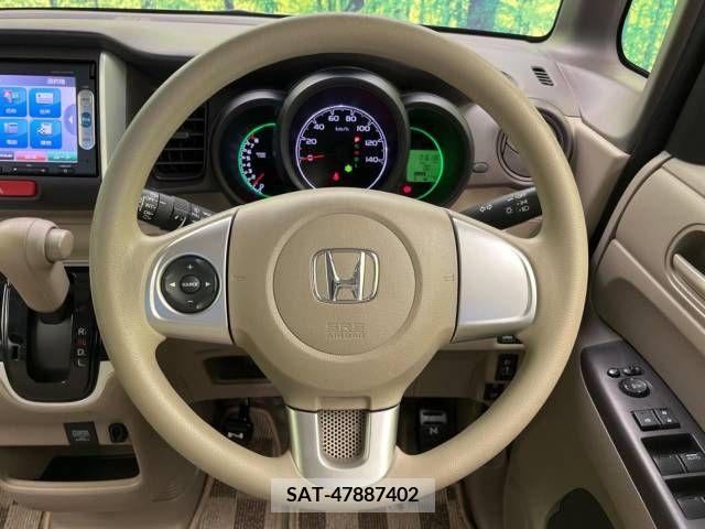 Honda N BOX 2015-04 306584-11