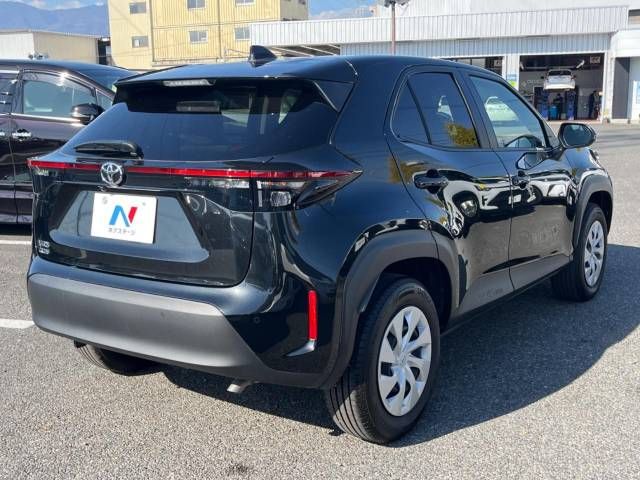 Toyota YARIS CROSS 2023-03 195467-17