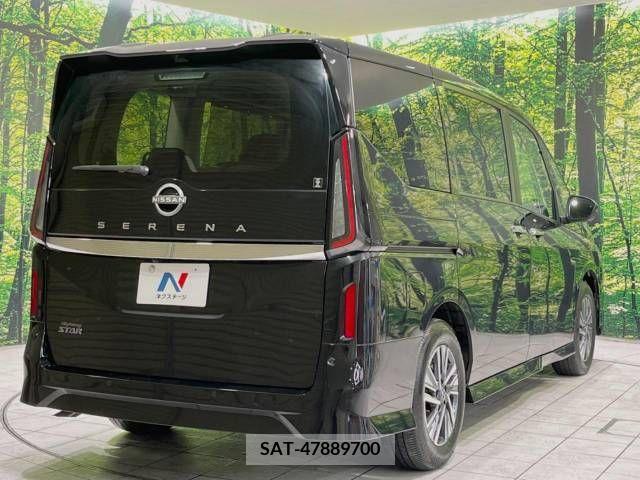Nissan SERENA 2023-05 218332-16