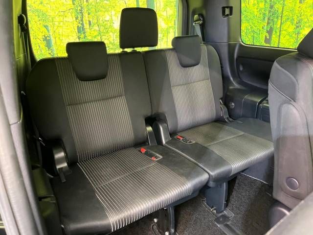 Toyota VOXY 2018-05 13325-10