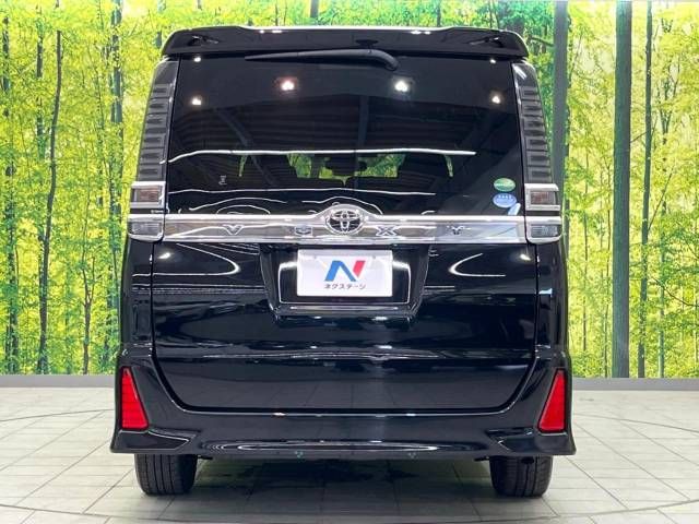 Toyota VOXY 2018-05 13325-16