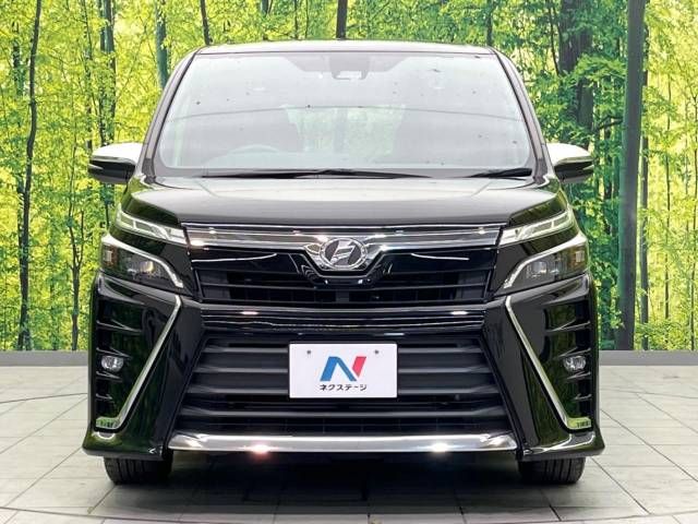 Toyota VOXY 2018-05 13325-15