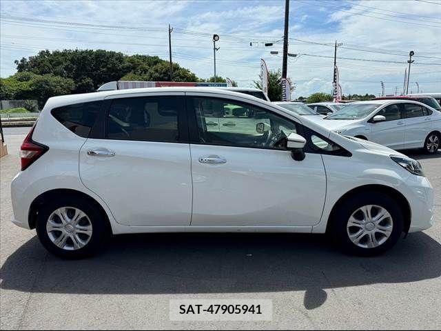 Nissan NOTE 2019-06 302450-11
