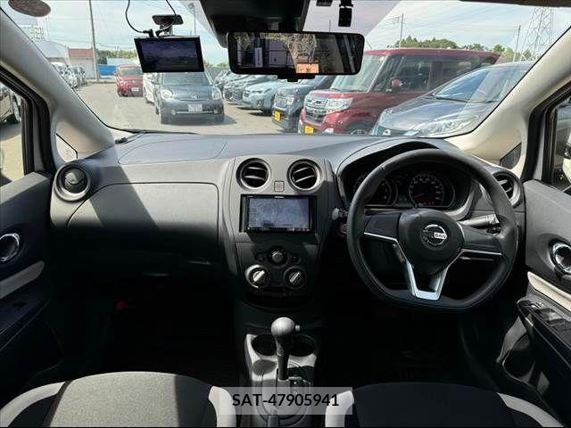 Nissan NOTE 2019-06 302450-1