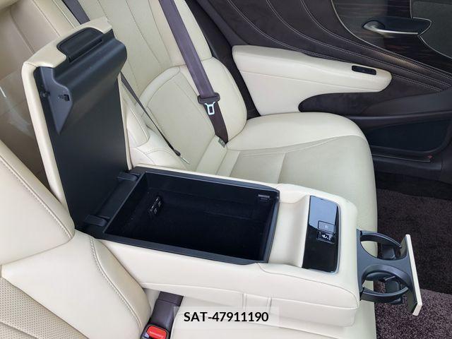 Lexus LS 2017-12 275537-19