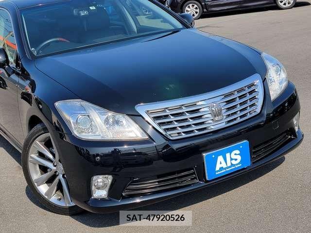 Toyota CROWN SEDAN 2010-12 238387-2