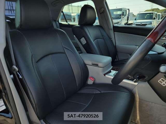 Toyota CROWN SEDAN 2010-12 238387-9