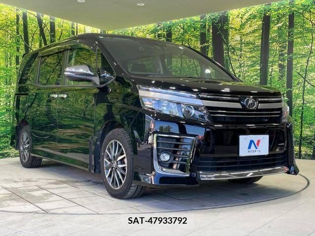 Toyota VOXY 2017-02 370432-16