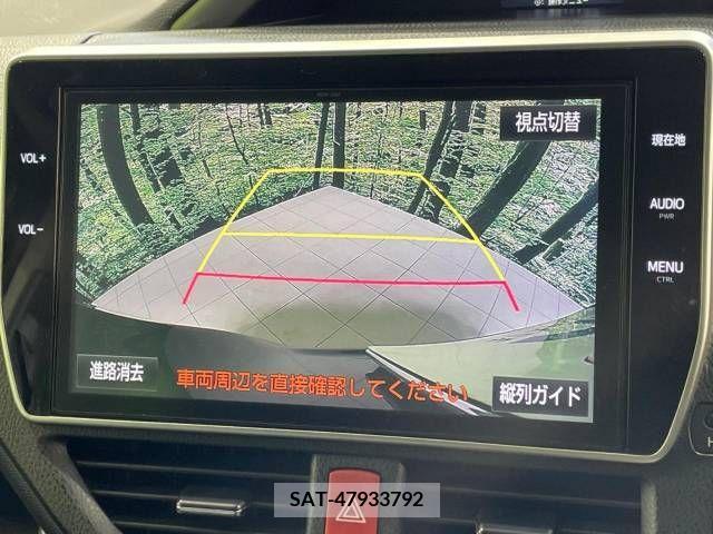 Toyota VOXY 2017-02 370432-3