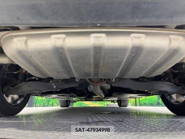 Mazda ATENZA WAGON 2017-07 303755-19