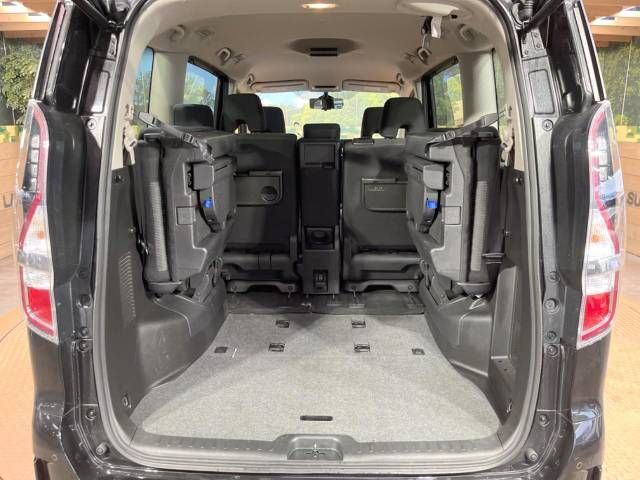 Nissan SERENA 2021-10 191580-11