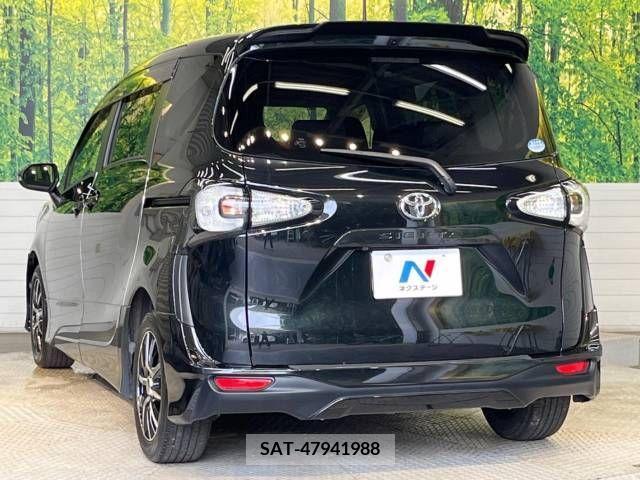 Toyota SIENTA 2017-01 368212-18