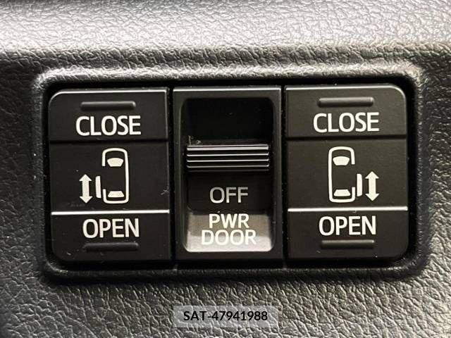 Toyota SIENTA 2017-01 368212-5
