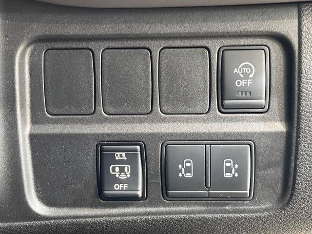 Nissan SERENA 2022-02 193330-4