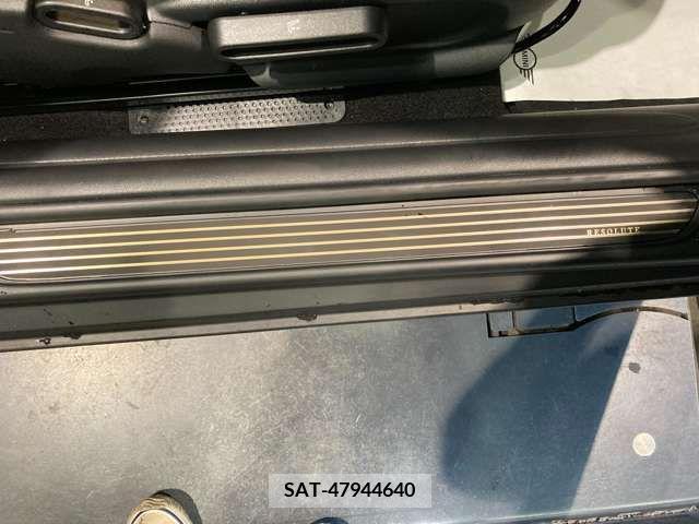 Bmw MINI 2023-01 214326-10