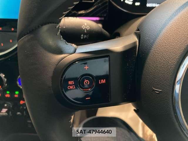 Bmw MINI 2023-01 214326-19