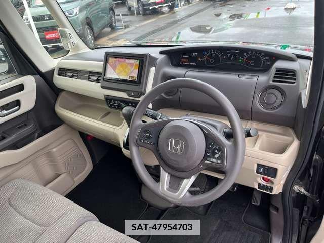 Honda N BOX 2017-10 374898-1