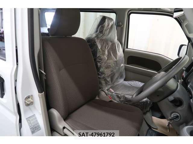 Suzuki EVERY 2023-11 329798-12