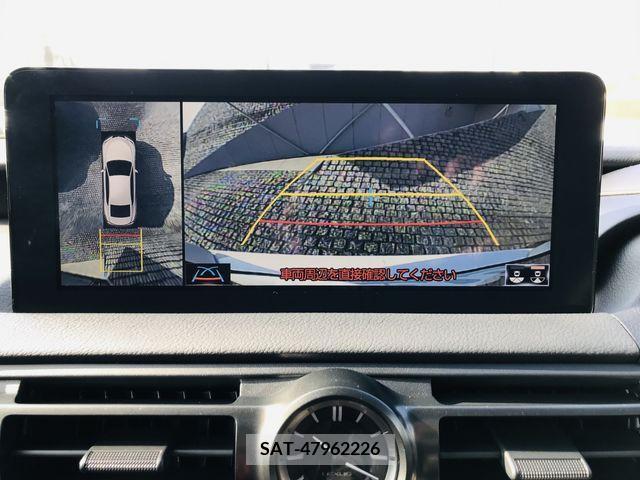 Lexus IS 2022-09 211651-14