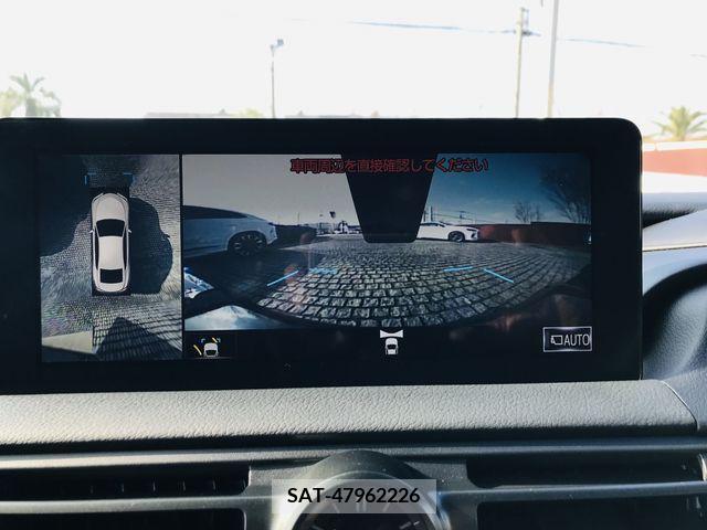 Lexus IS 2022-09 211651-15