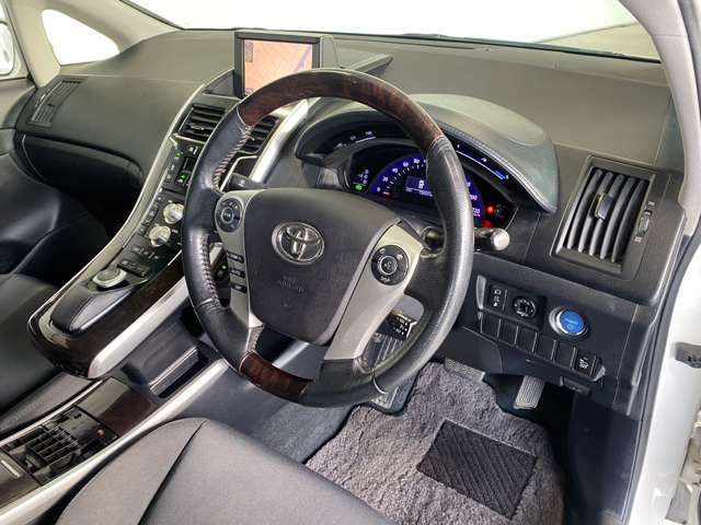 Toyota SAI 2013-09 181627-19