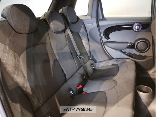Bmw MINI 2019-03 339610-11