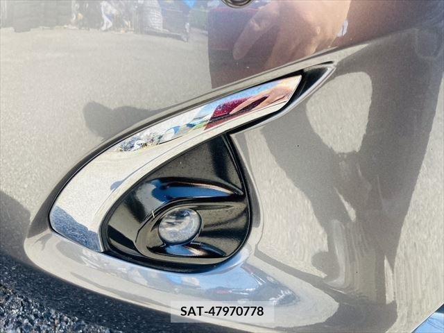 Mazda DEMIO 2018-01 296558-11