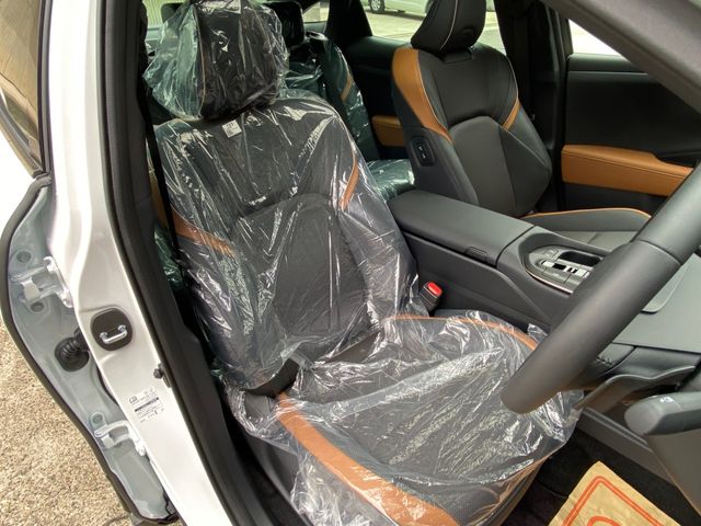 Toyota CROWN 2023-04 4023-18