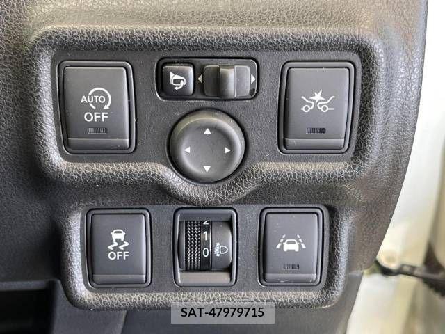 Nissan NOTE 2015-03 252422-4