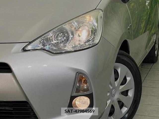 Toyota AQUA 2013-07 256852-11
