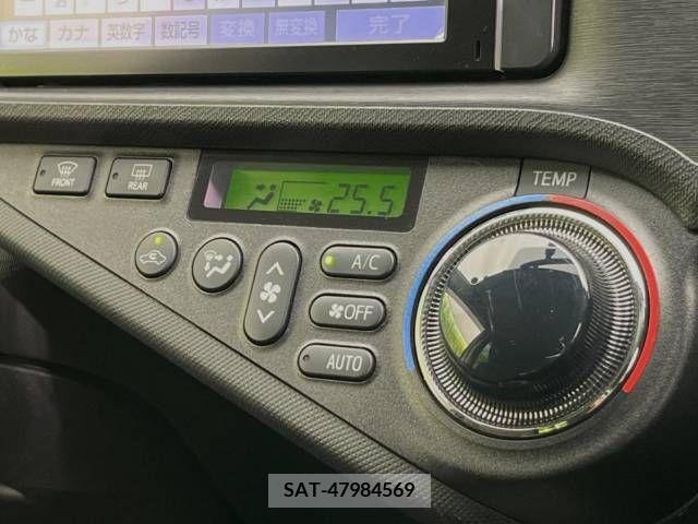 Toyota AQUA 2013-07 256852-3