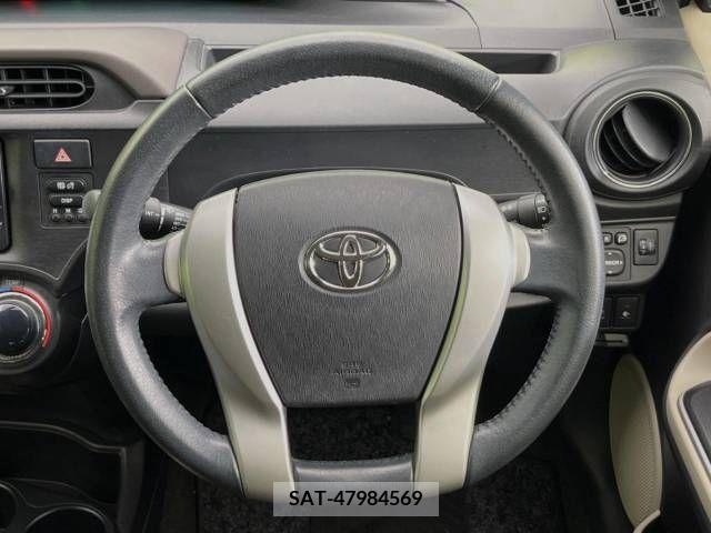 Toyota AQUA 2013-07 256852-7