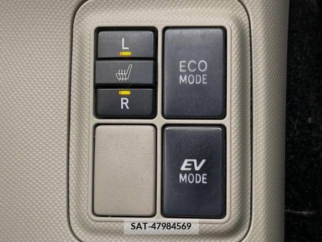 Toyota AQUA 2013-07 256852-5