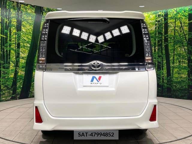 Toyota VOXY 2015-05 288936-16