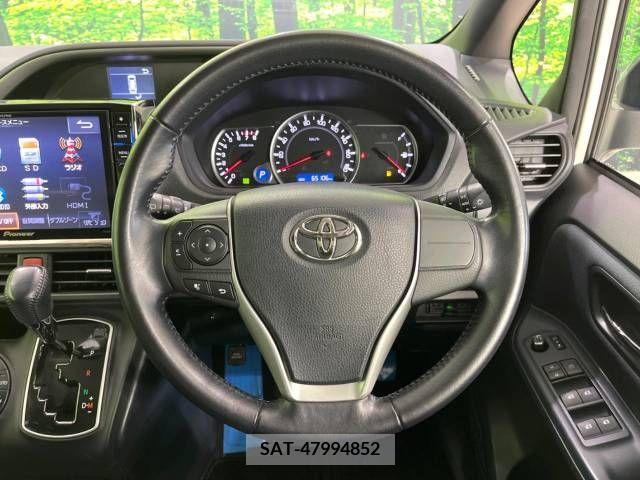 Toyota VOXY 2015-05 288936-12