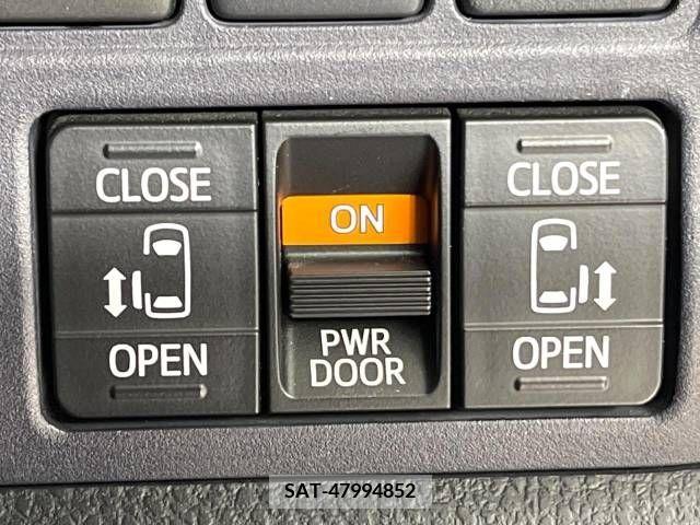 Toyota VOXY 2015-05 288936-5