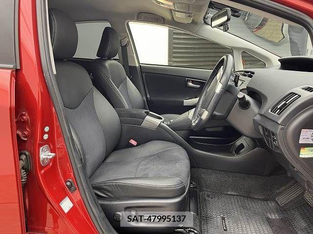 Toyota PRIUS 2013-09 216317-9