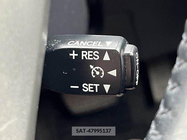 Toyota PRIUS 2013-09 216317-4