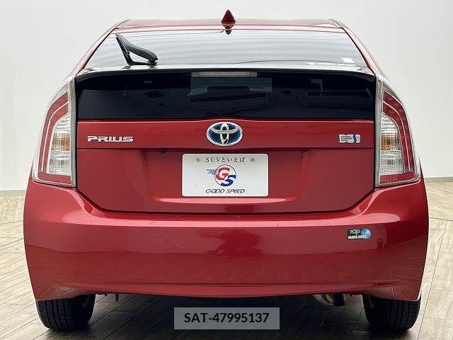 Toyota PRIUS 2013-09 216317-17