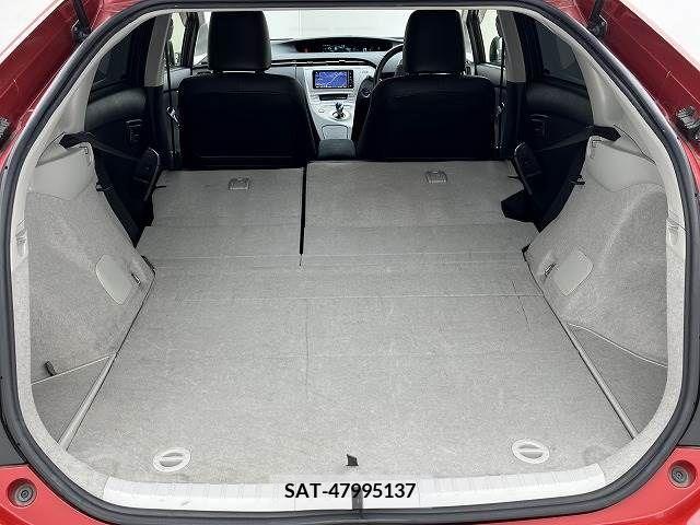 Toyota PRIUS 2013-09 216317-19