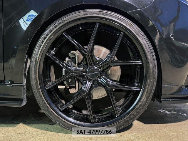 Mercedes Benz V-CLASS 2017-11 351392-13