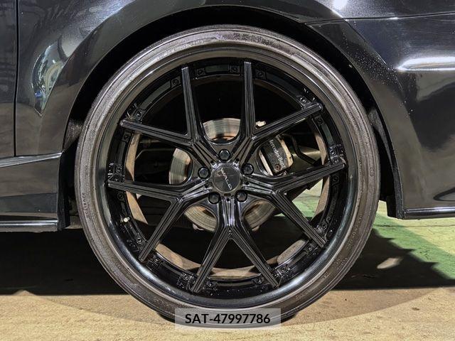 Mercedes Benz V-CLASS 2017-11 351392-11